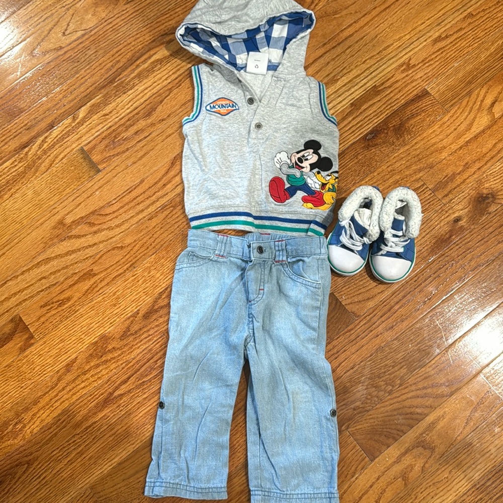 Mickey Mouse outfit with matching sneakers 12-18 months